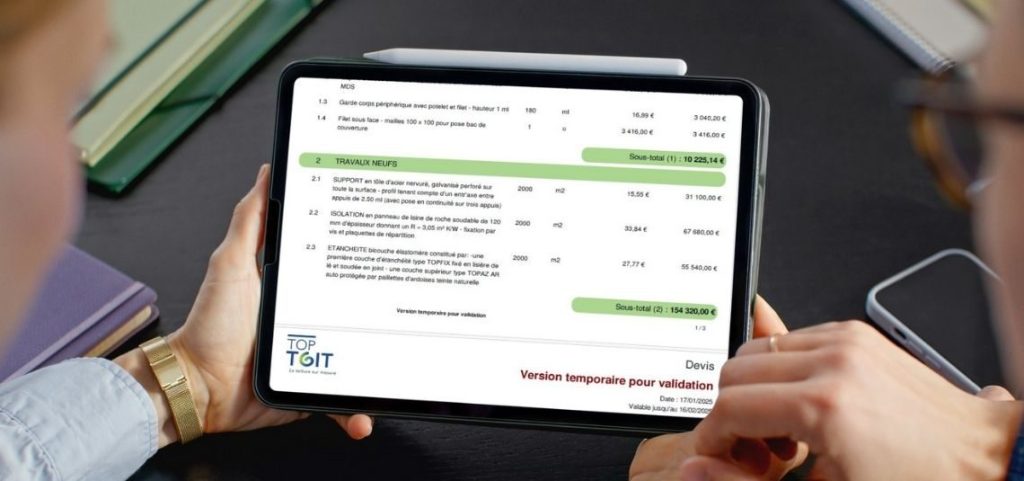 Devis d’étanchéité affiché sur une tablette